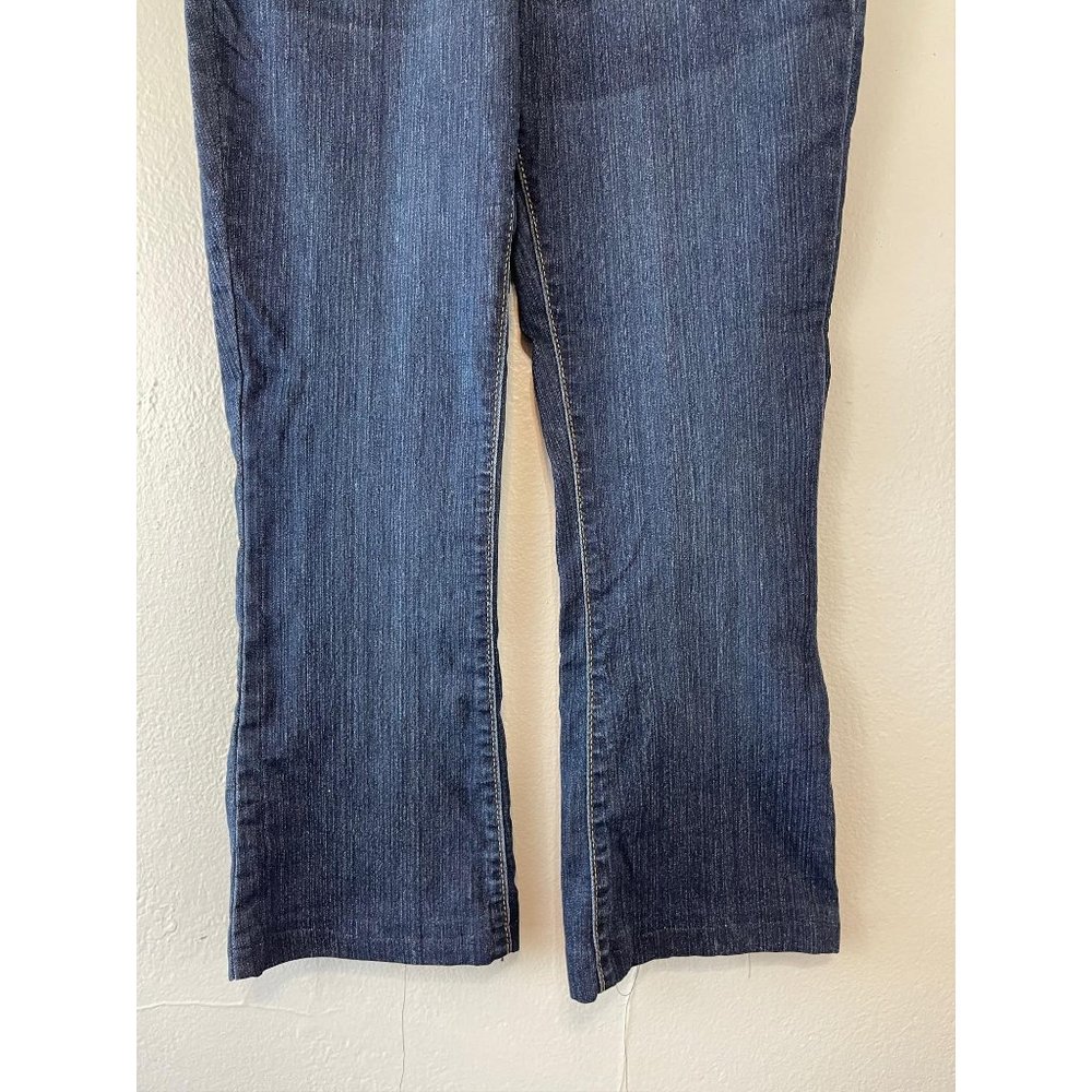 Women's Levis 27/32 Jeans Modern Boot Cut Dark - Image 3